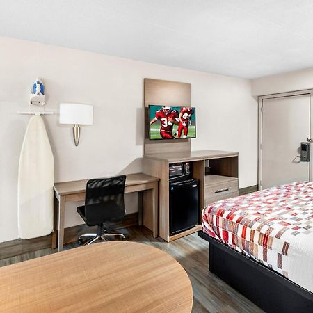 Red Roof Inn Indianapolis North - College Park מראה חיצוני תמונה