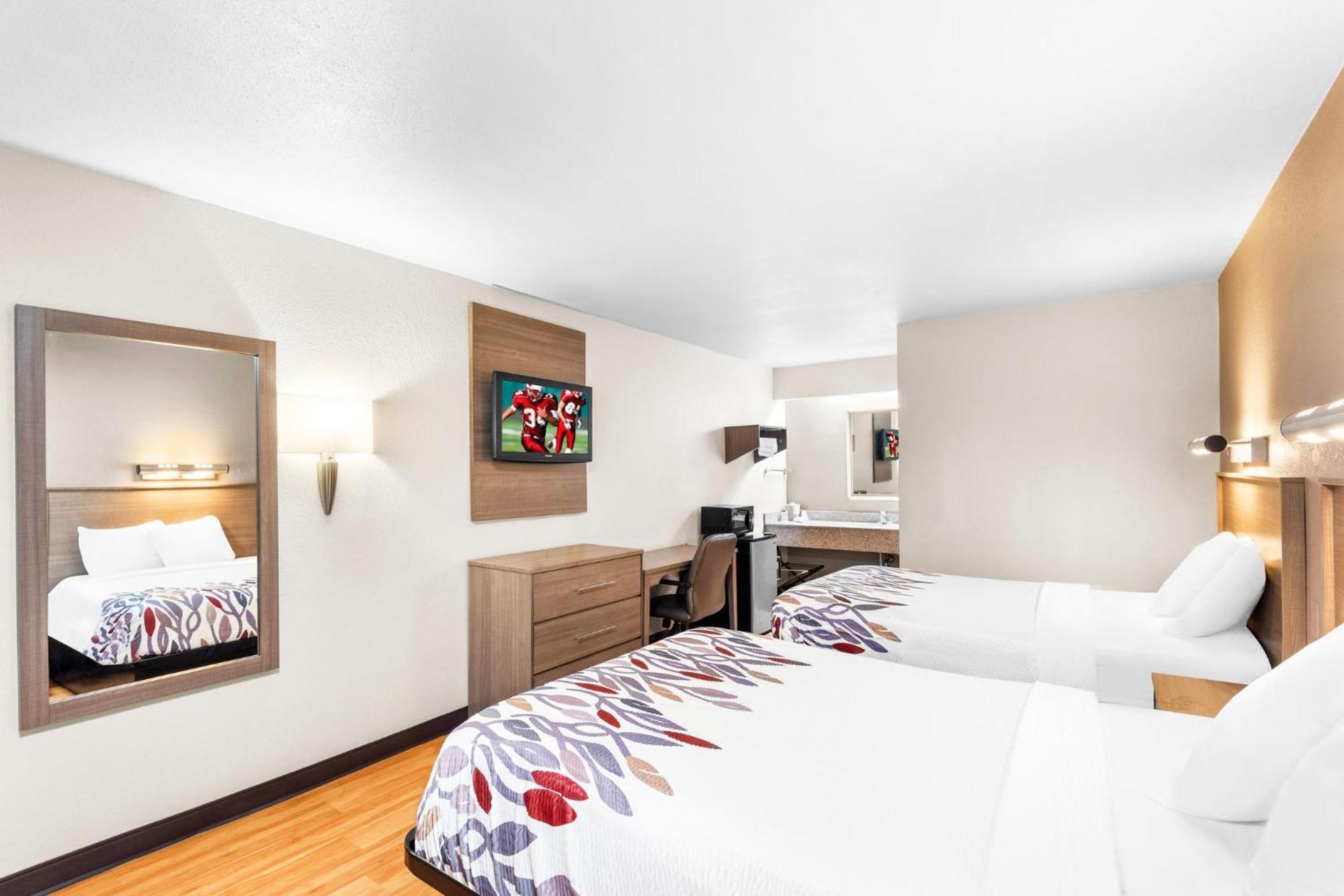 Red Roof Inn Indianapolis North - College Park מראה חיצוני תמונה
