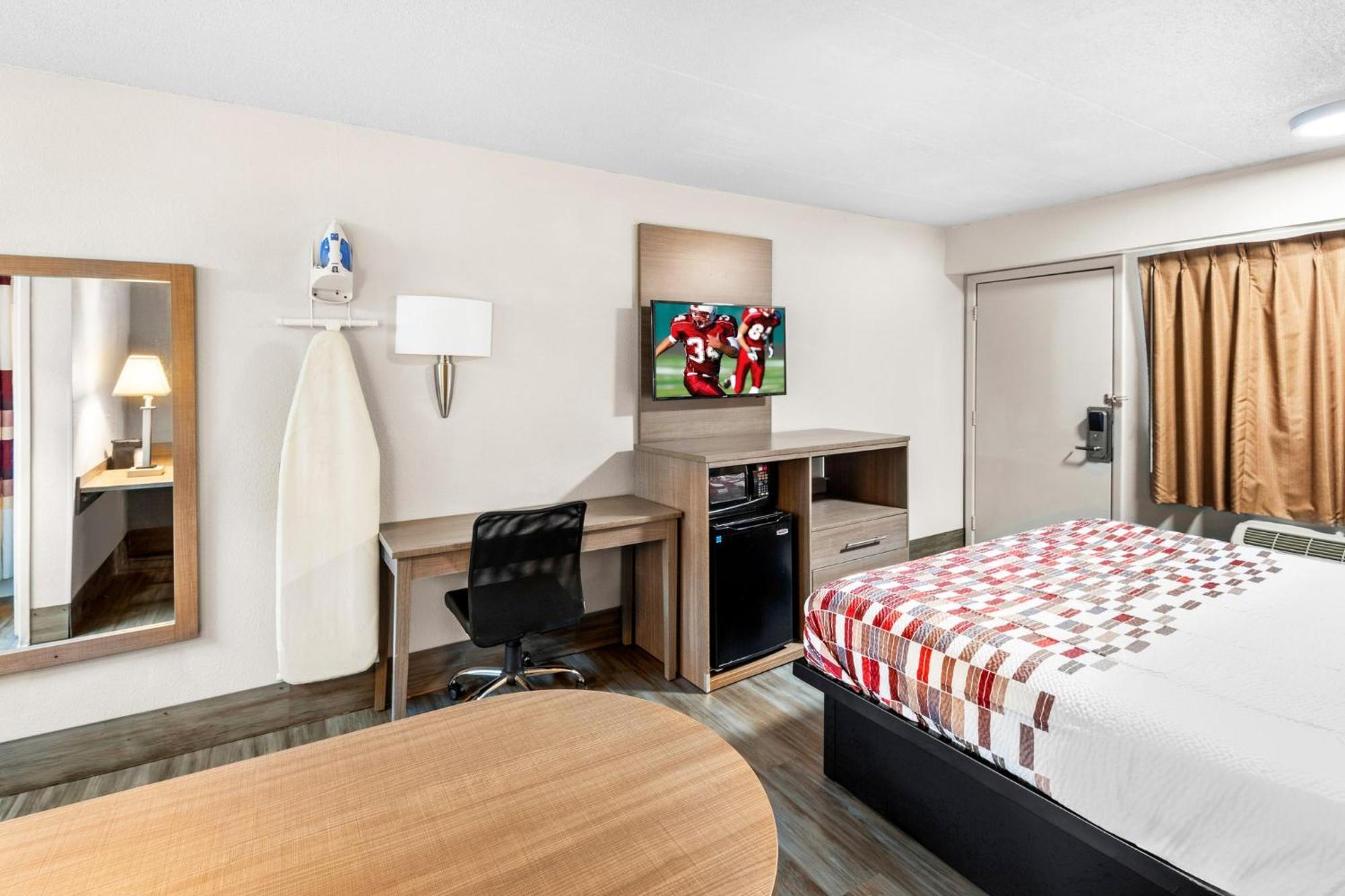 Red Roof Inn Indianapolis North - College Park מראה חיצוני תמונה