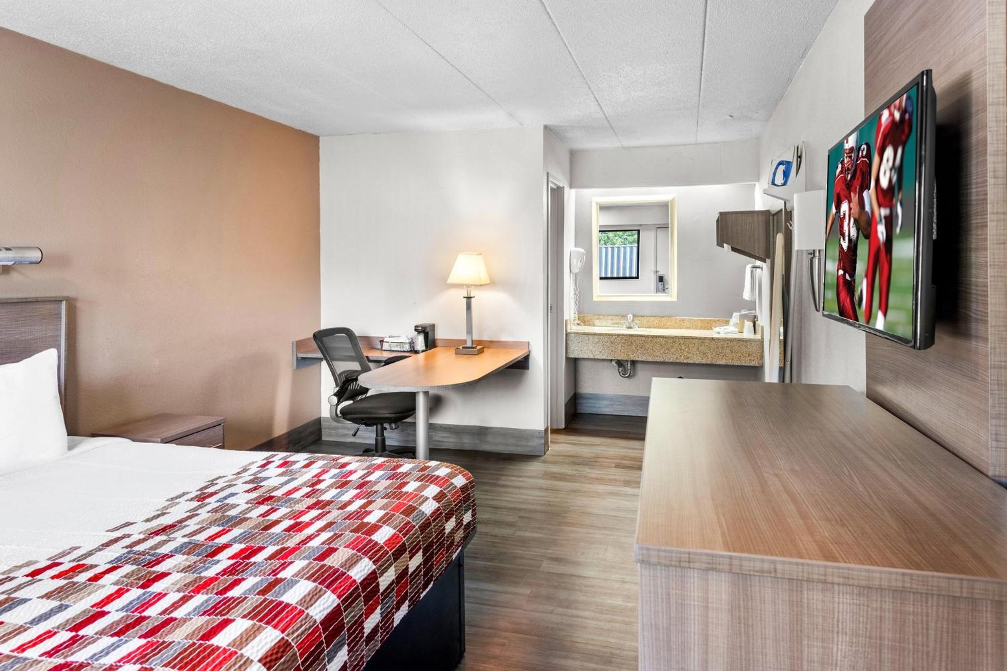 Red Roof Inn Indianapolis North - College Park מראה חיצוני תמונה