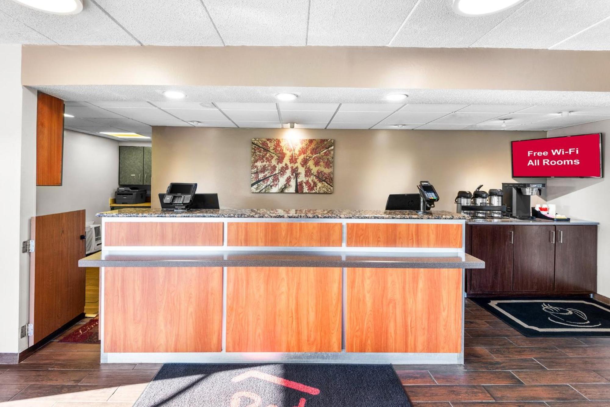 Red Roof Inn Indianapolis North - College Park מראה חיצוני תמונה