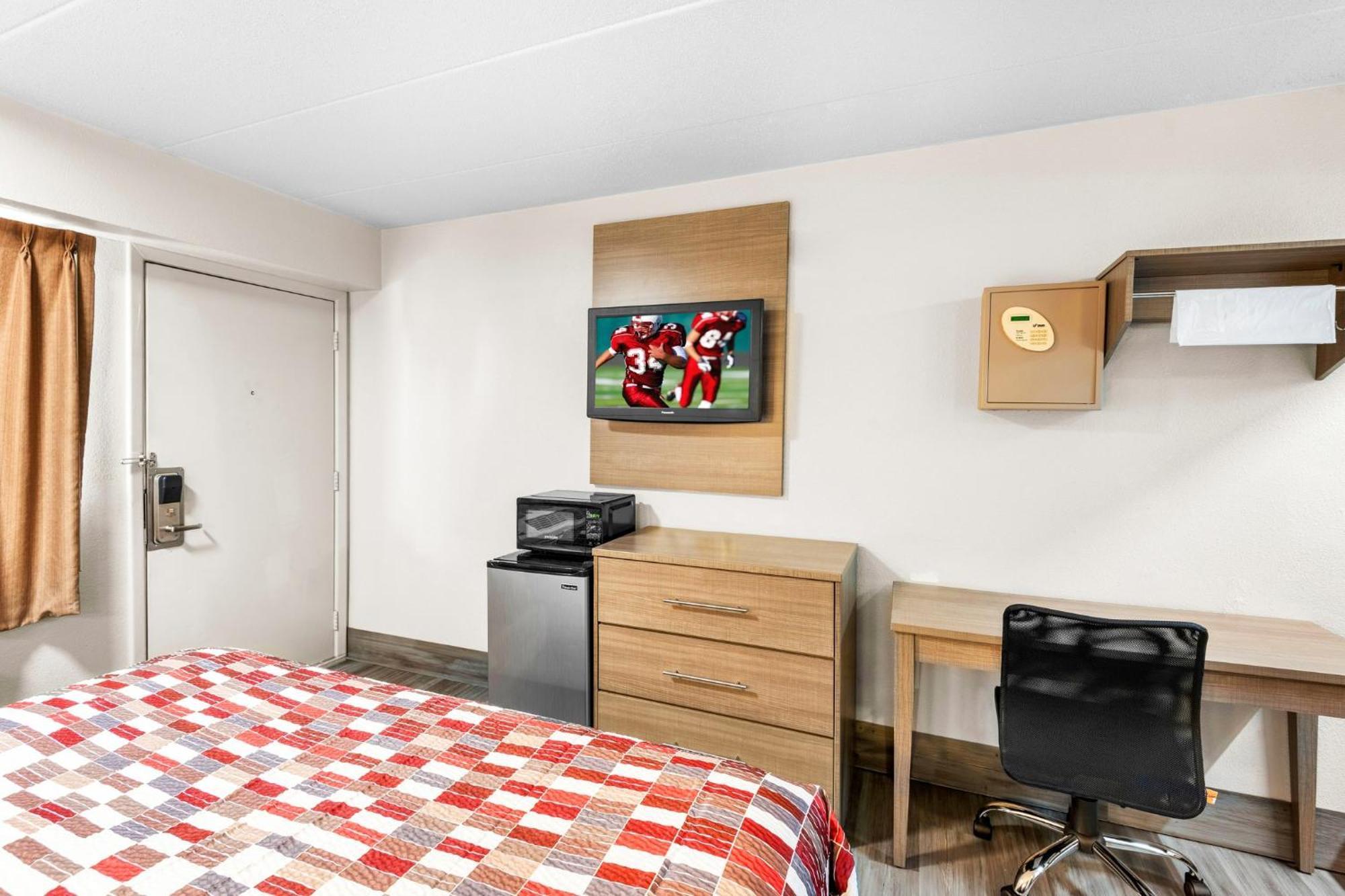 Red Roof Inn Indianapolis North - College Park מראה חיצוני תמונה