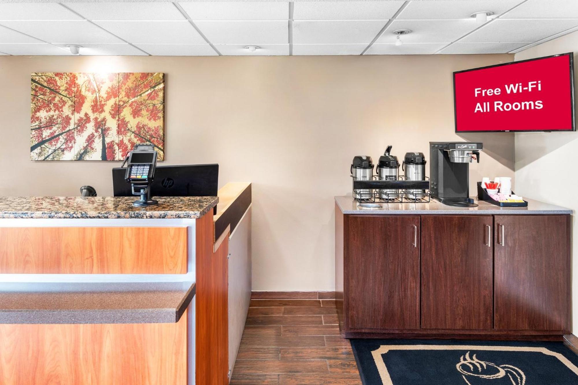 Red Roof Inn Indianapolis North - College Park מראה חיצוני תמונה
