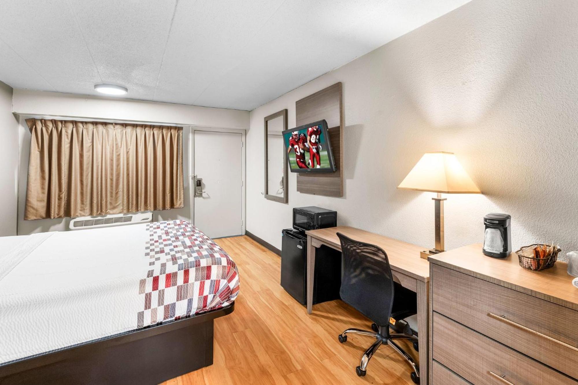 Red Roof Inn Indianapolis North - College Park מראה חיצוני תמונה