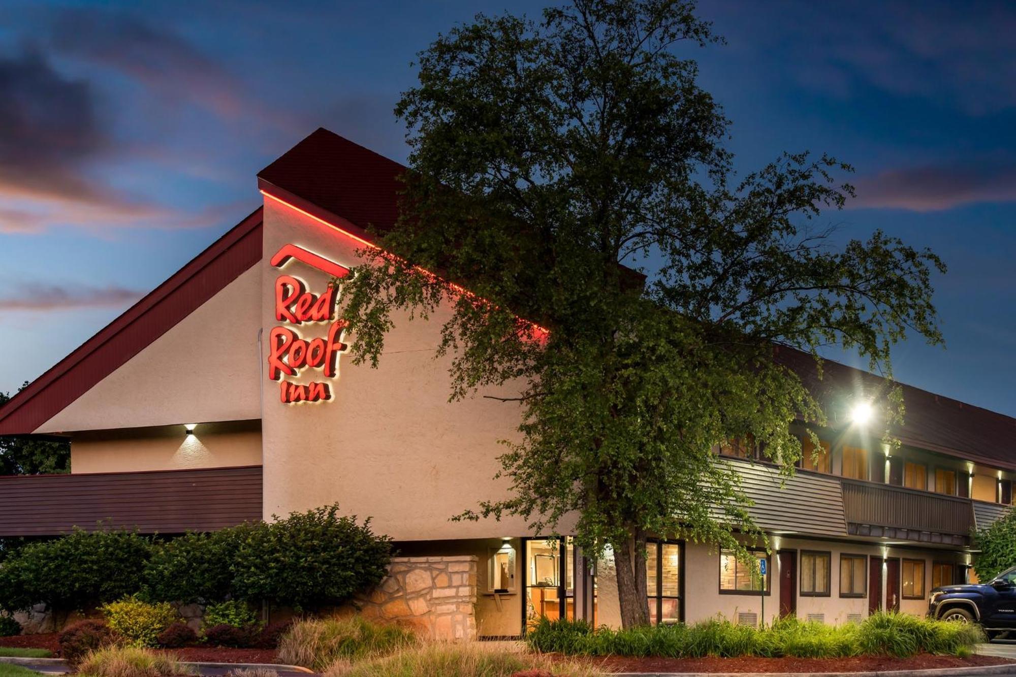 Red Roof Inn Indianapolis North - College Park מראה חיצוני תמונה
